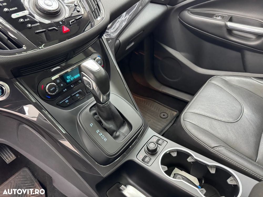 Ford Kuga 1.5 EcoBoost 4WD Titanium - 22