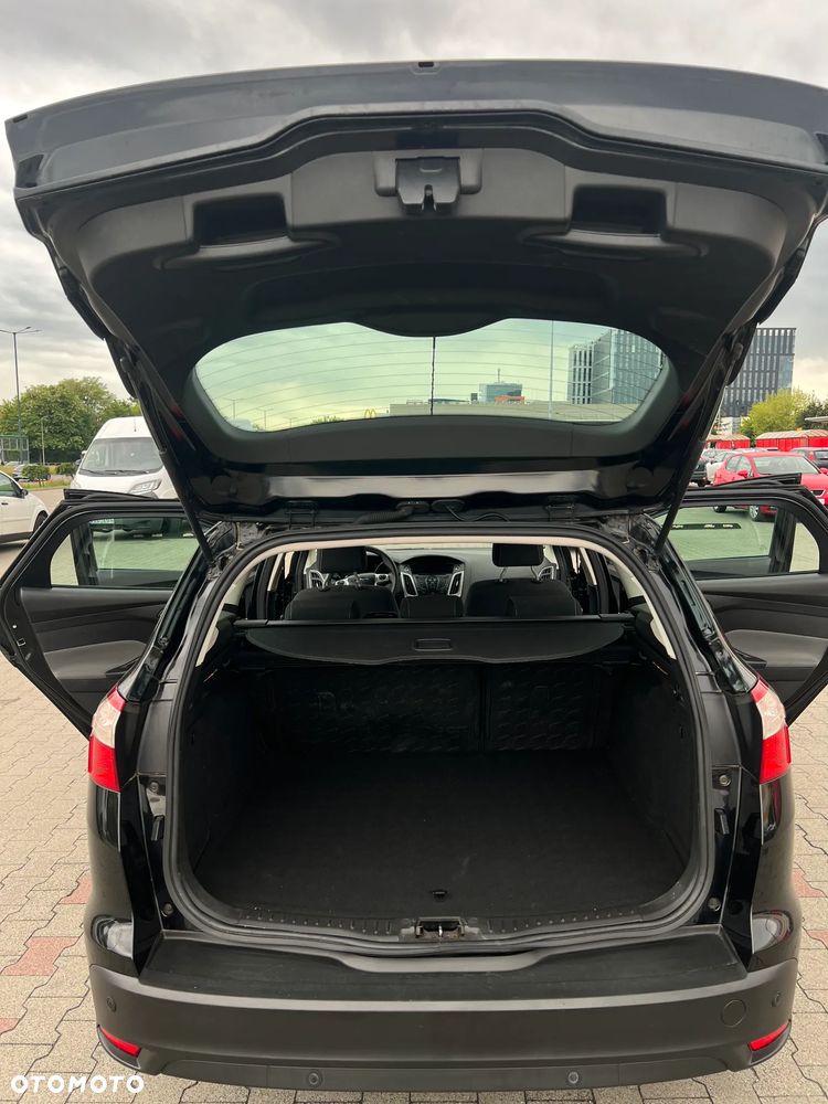 Ford Focus 1.6 TDCi DPF Start-Stopp-System SYNC Edition - 27