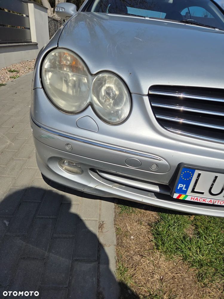 Mercedes-Benz CLK - 12