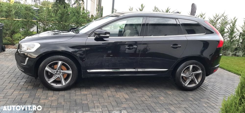 Volvo XC 60 D5AWD R-Design - 5
