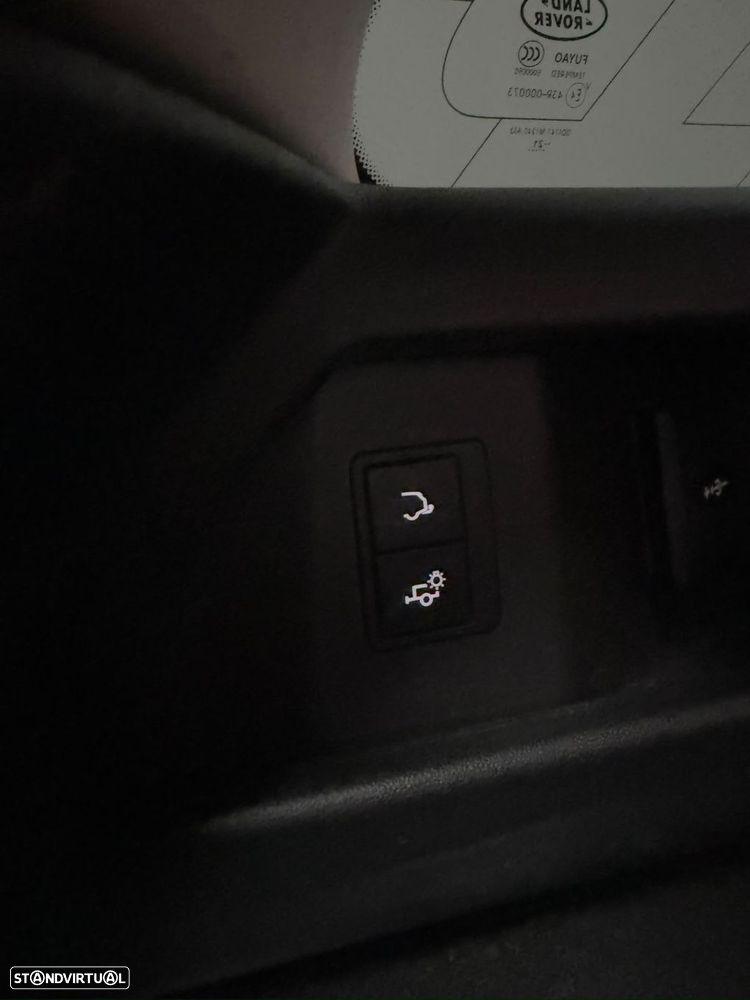 Land Rover Discovery Sport - 26