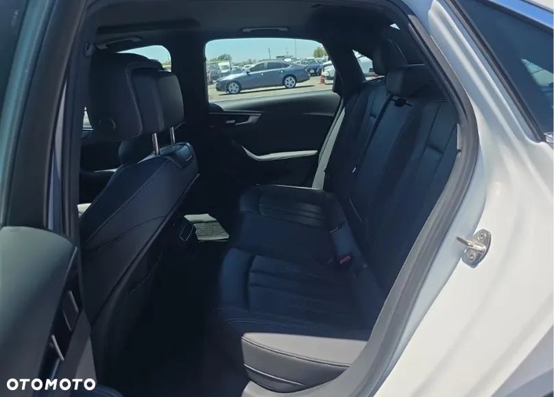 Audi A4 Limousine 45 TFSI quattro S tronic S line - 11