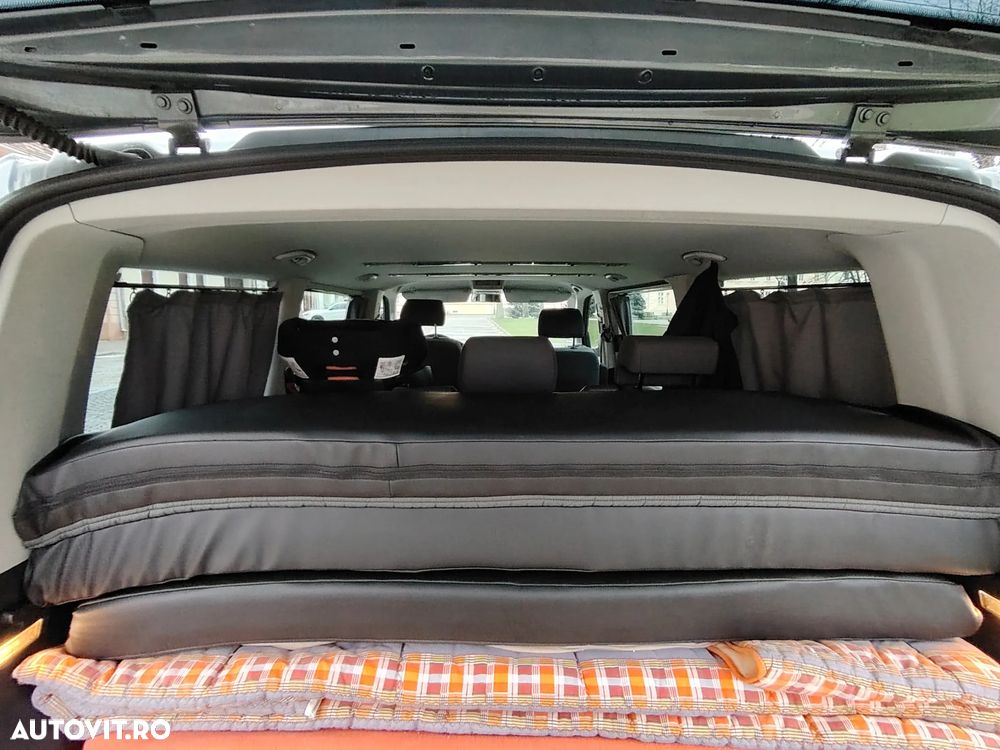 Volkswagen Multivan - 17