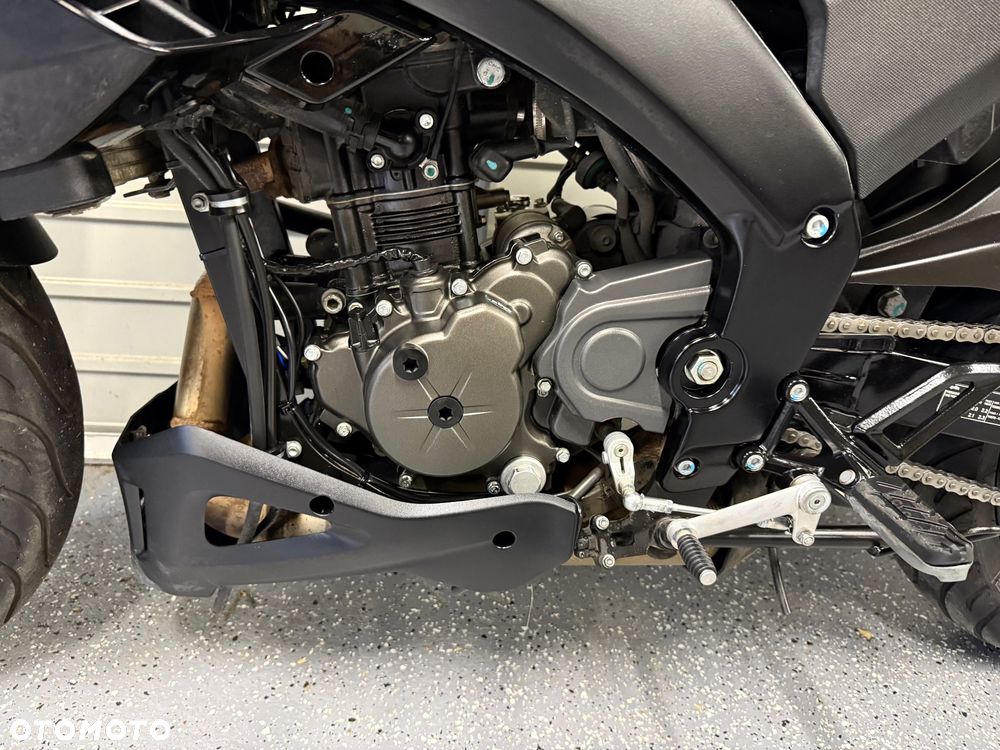 Aprilia Tuono - 14