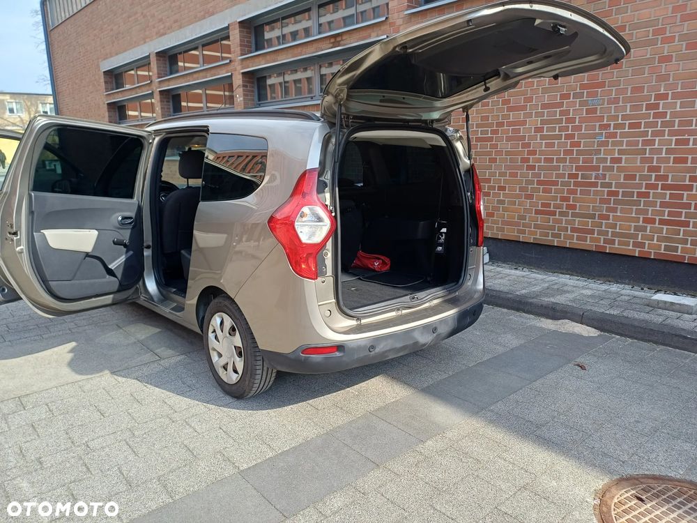 Dacia Lodgy 1.6 SCe Laureate S&S - 22