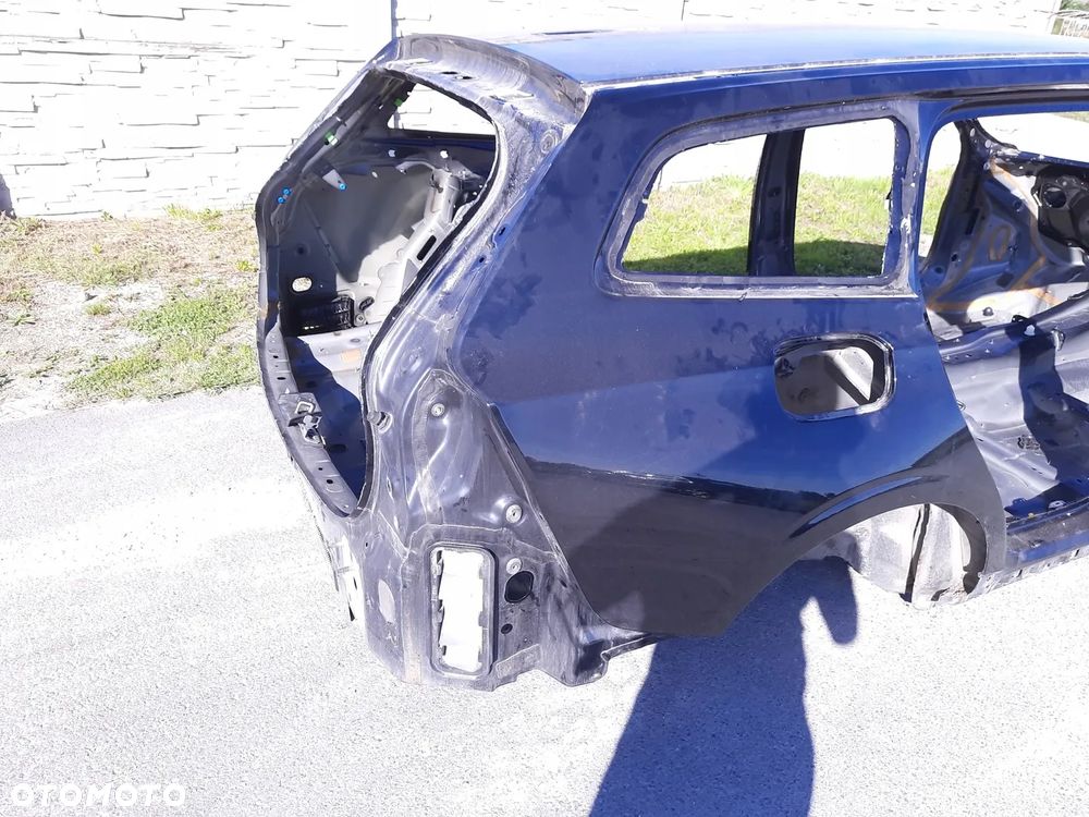 VOLVO V60 II KOMBI 19r. ĆWIARTKA TYŁ PRAWA BŁOTNIK - 3