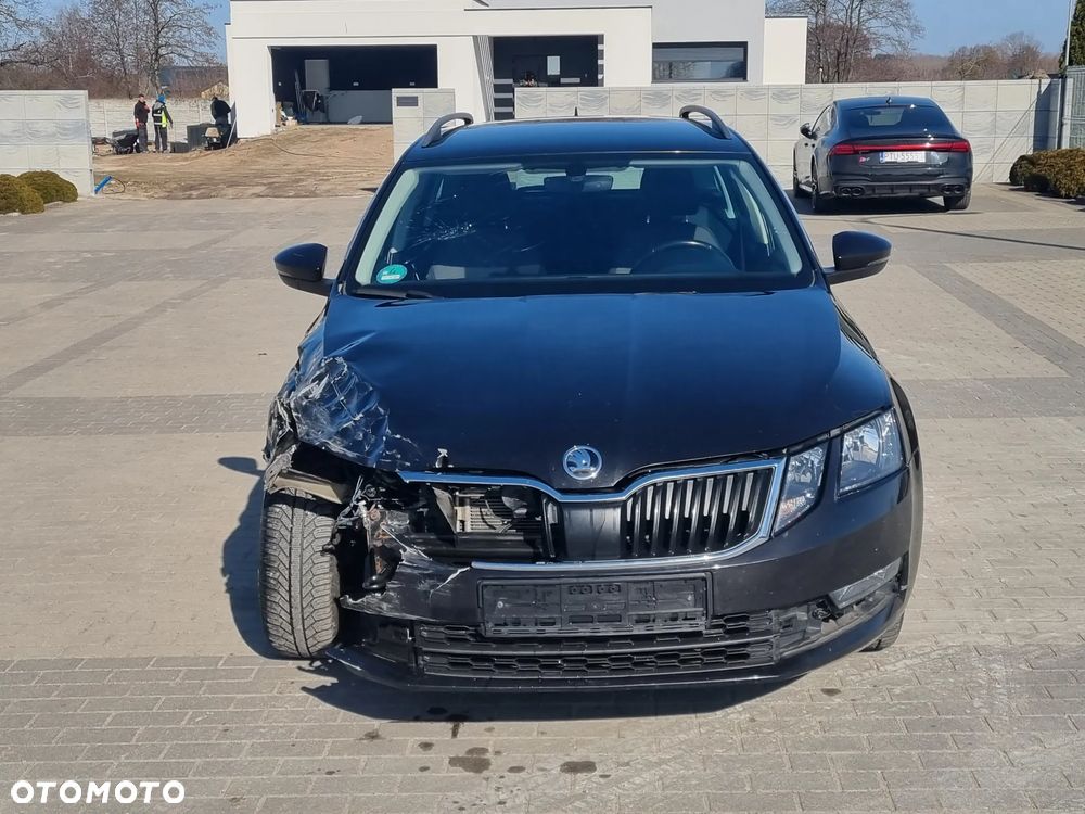 Skoda Octavia 2.0 TDI DSG Tour - 3