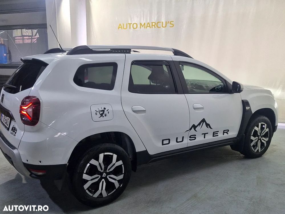 Dacia Duster ECO-G 100 Prestige - 11