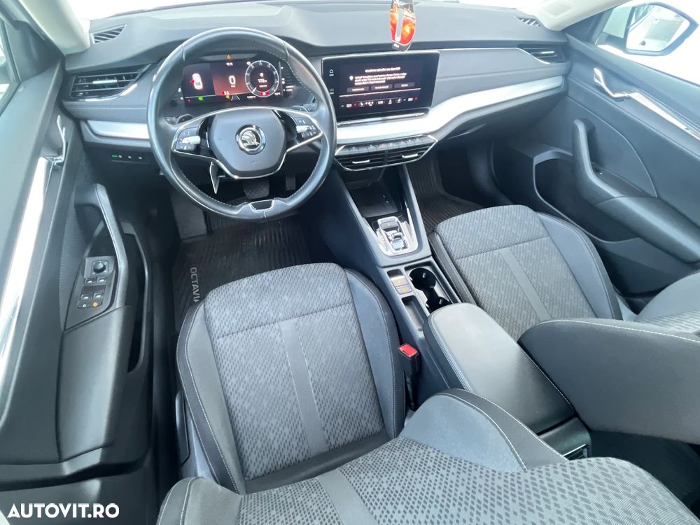 Skoda Octavia 2.0 TDI DSG Style - 11