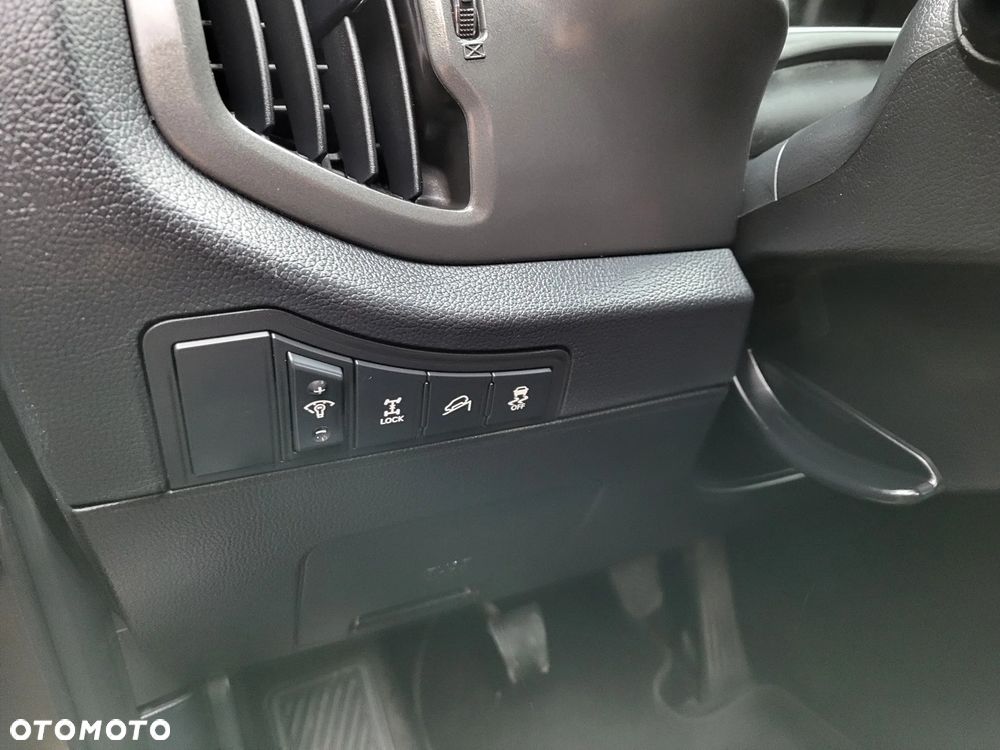 Kia Sportage 2.0 CRDI 4WD Attract - 11