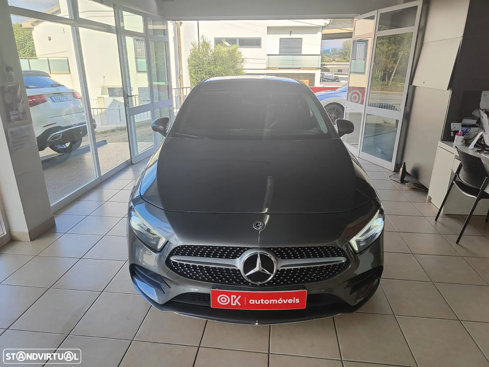 Mercedes-Benz A 220 Limousine d 8G-DCT AMG Line - 4