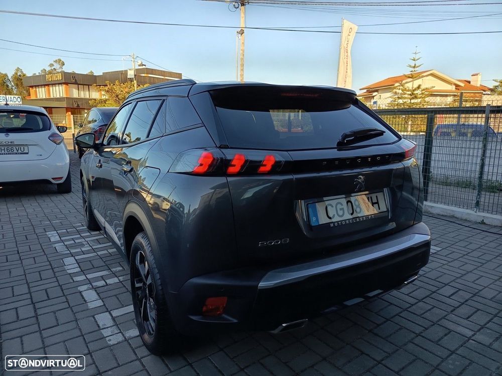 Peugeot 2008 1.2 PureTech Allure EAT8 - 5
