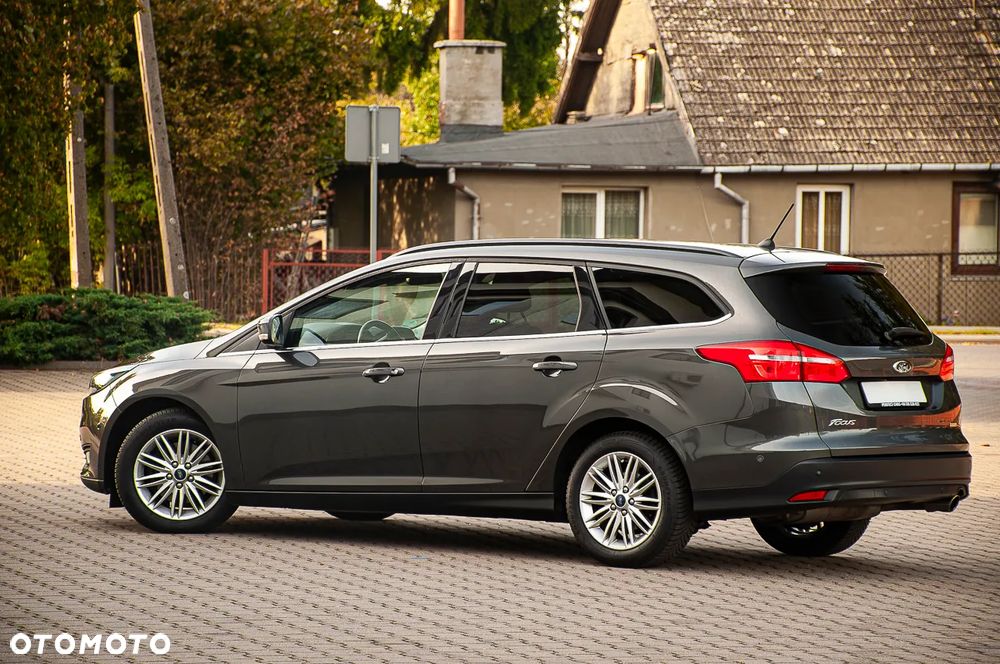 Ford Focus 1.5 EcoBoost Titanium ASS - 6