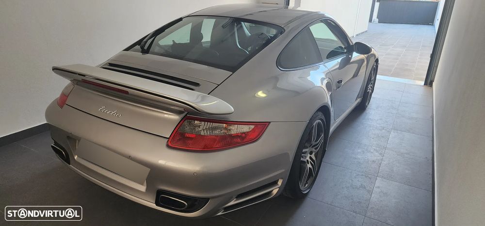Porsche 911 (997) Turbo - 1
