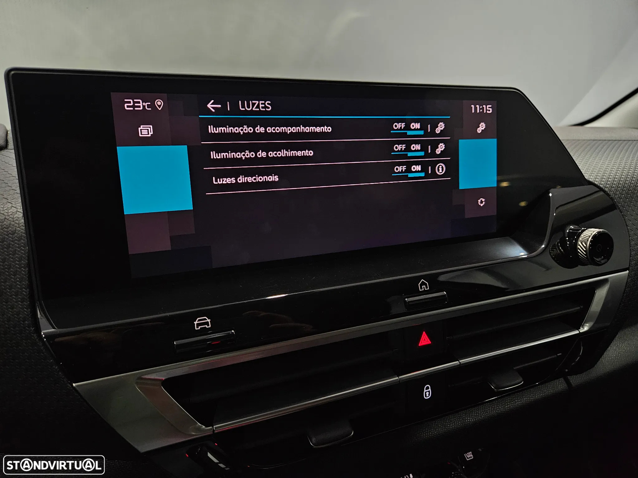 Citroën C4 BlueHDi 130 Stop&Start EAT8 SHINE - 23
