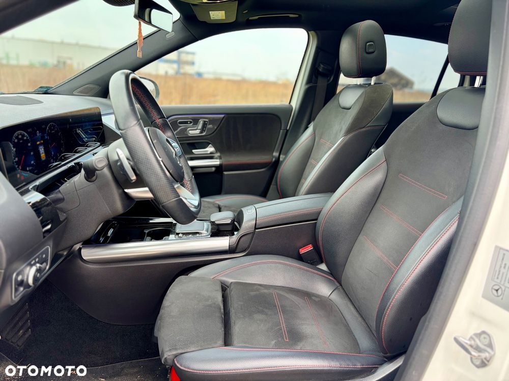 Mercedes-Benz GLA 250 4-Matic AMG Line - 10