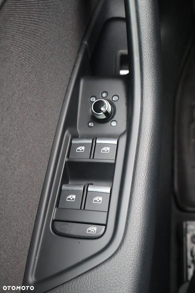 Audi A4 Limousine 35 TFSI mHEV Advanced S tronic - 23