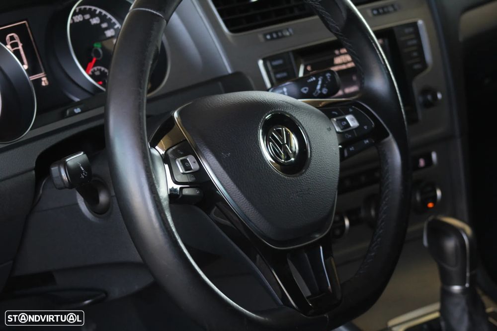 VW Golf Variant 1.6 TDi Sportline DSG - 25