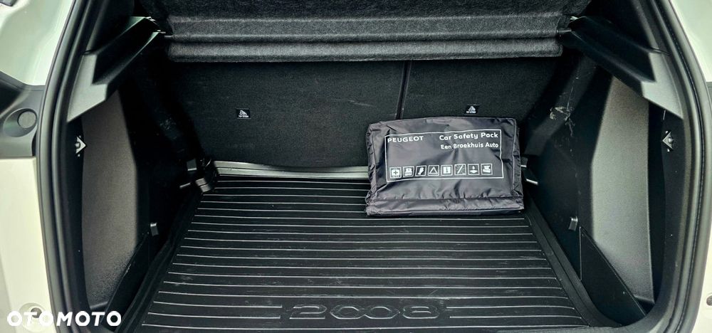 Peugeot 2008 1.2 PureTech Active Pack S&S - 15