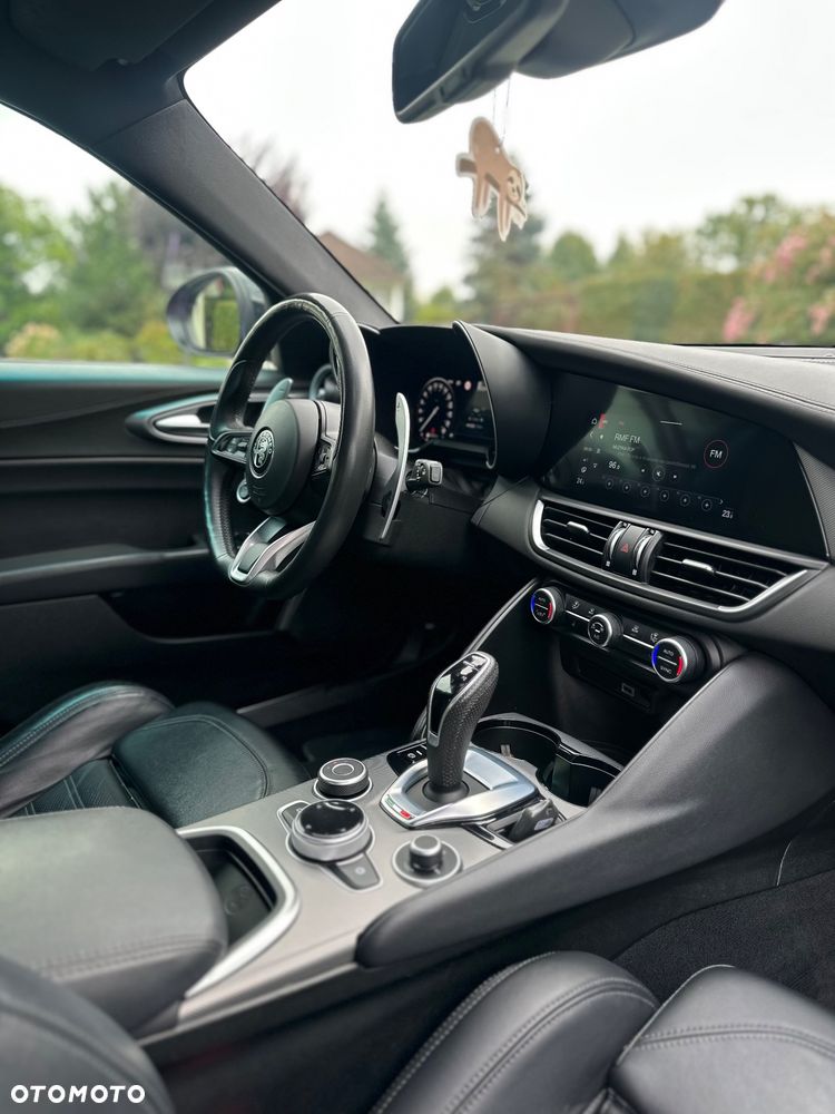 Alfa Romeo Giulia 2.0 Turbo Veloce Q4 - 3