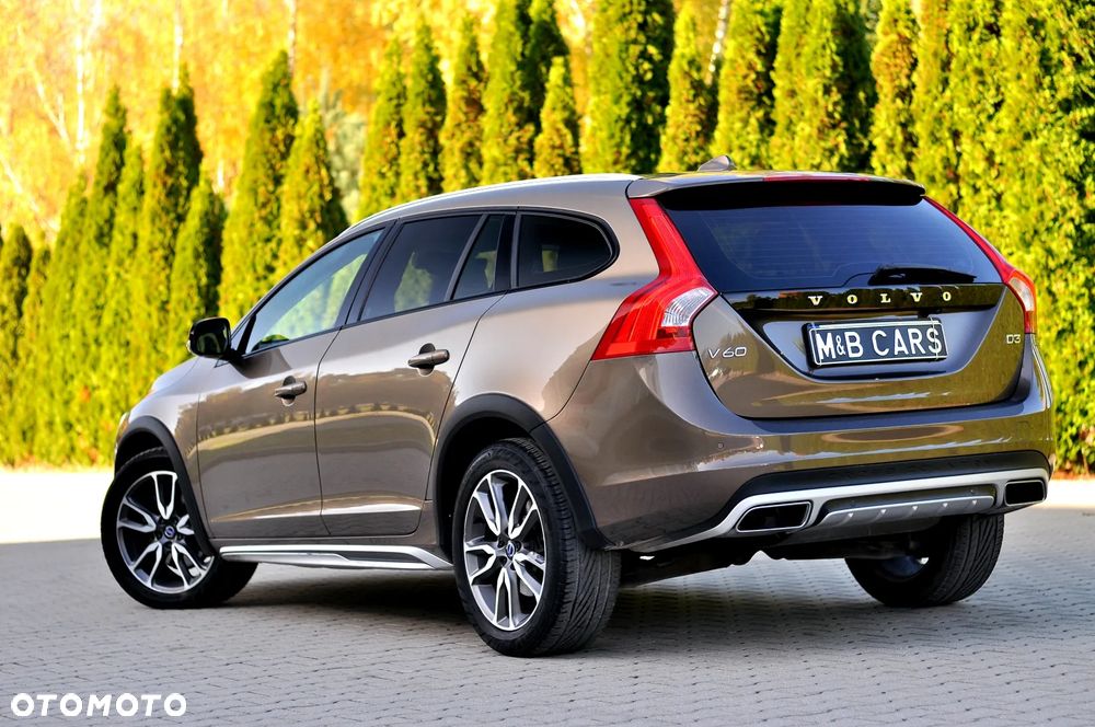 Volvo V60 Cross Country D3 Geartronic Summum - 12