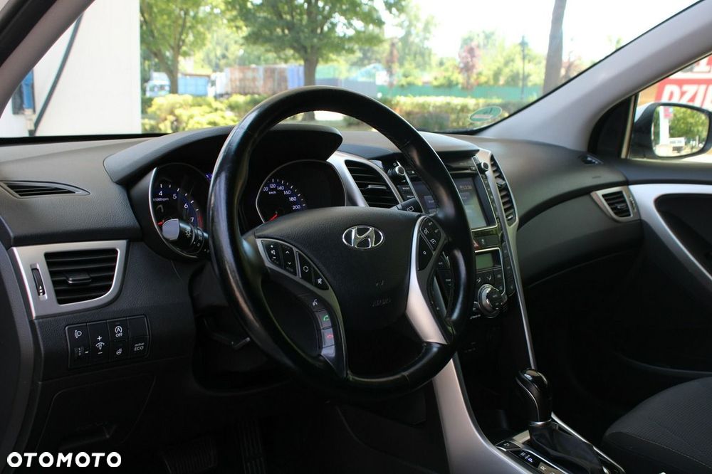 Hyundai i30 1.6 Automatik Style - 25