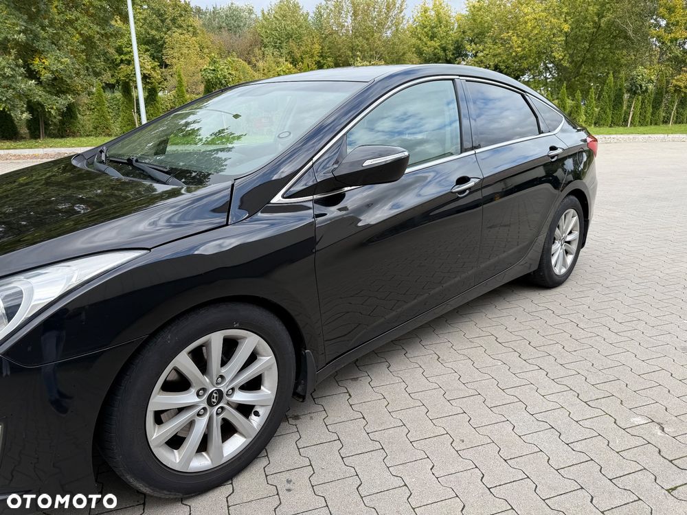 Hyundai i40 1.7 CRDi Comfort + - 17