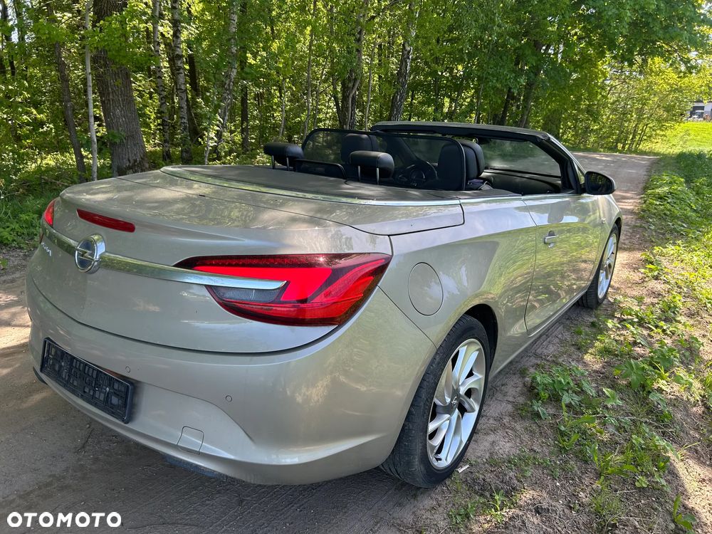 Opel Cascada - 10