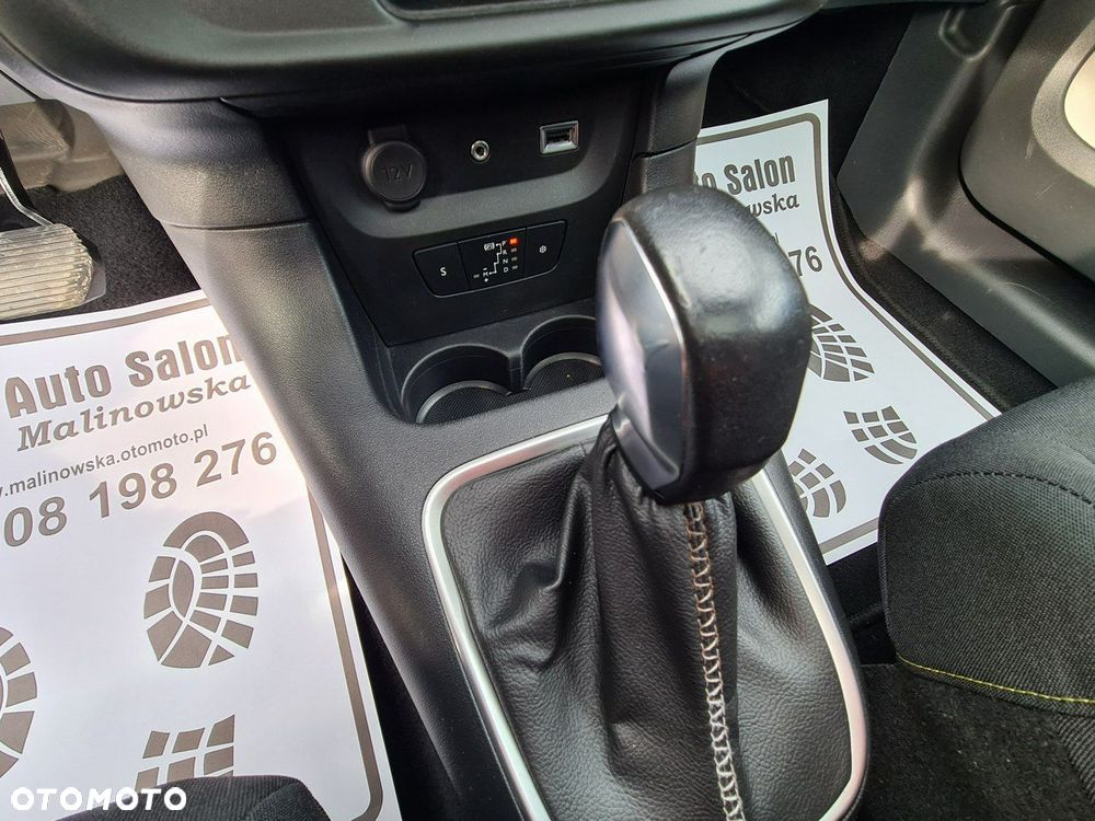 Citroën C3 1.2 PureTech Shine EAT6 - 26