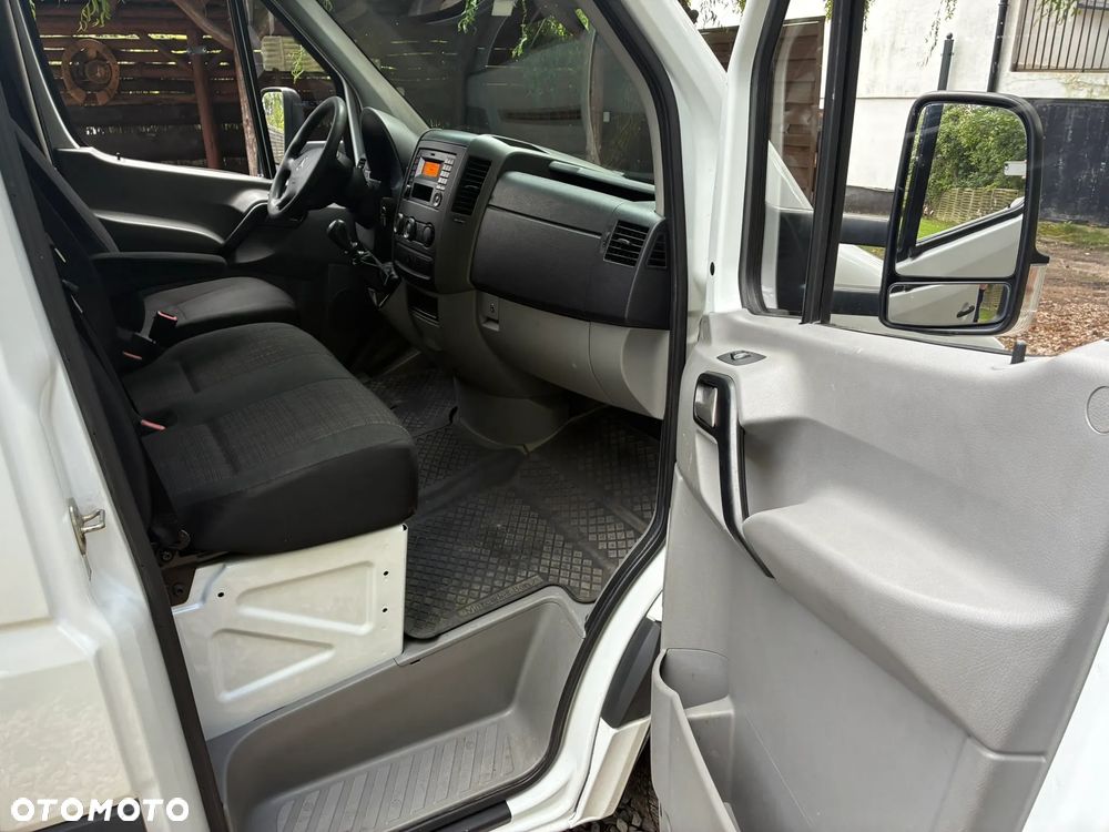 Mercedes-Benz Sprinter 511CDI KOŁA BLIŻNIAKI SKRZYNIOWY - 26