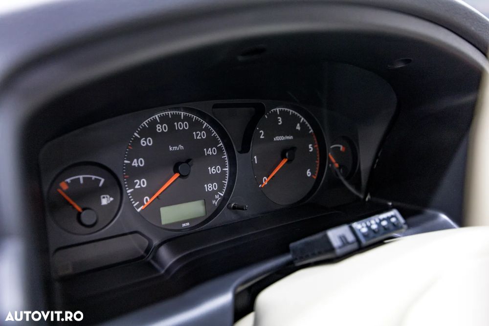 Nissan Patrol 3.0 TDI Aut Luxury Plus - 11