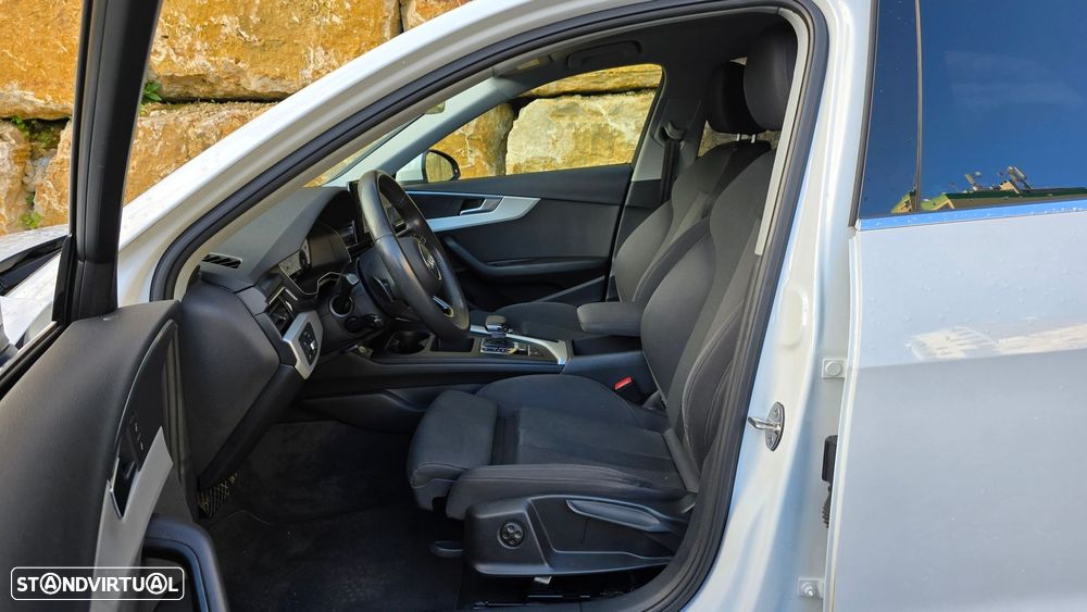 Audi A4 Avant 35 TDI S tronic - 42