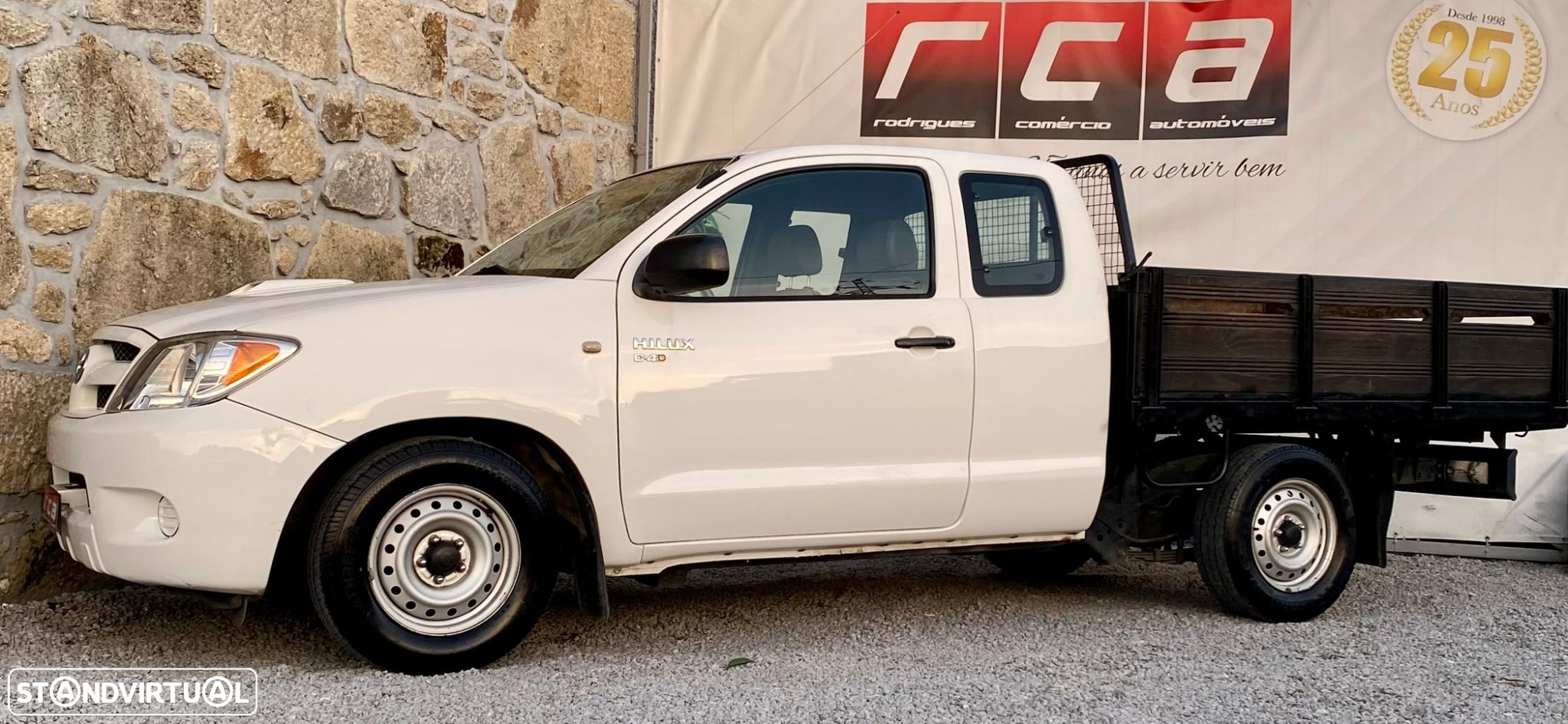 Toyota Hilux 2.5 D-4D 2WD CE PM+AC - 20