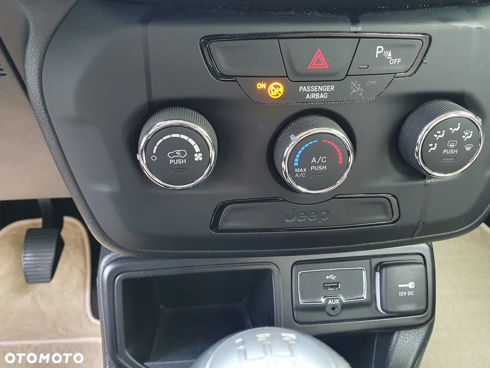 Jeep Renegade 1.6 E-TorQ Longitude FWD - 22