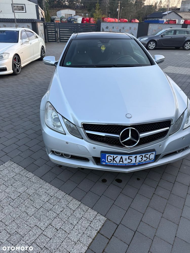 Mercedes-Benz Klasa E 250 CGI BlueEffICIENCY - 2