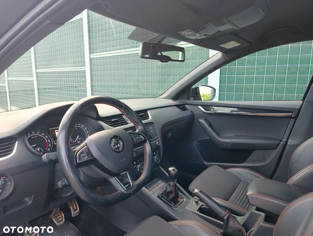 Skoda Octavia 2.0 TDI RS - 19