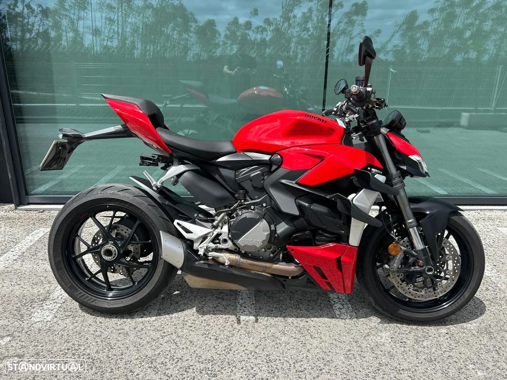 Ducati Streetfighter V2S - 1