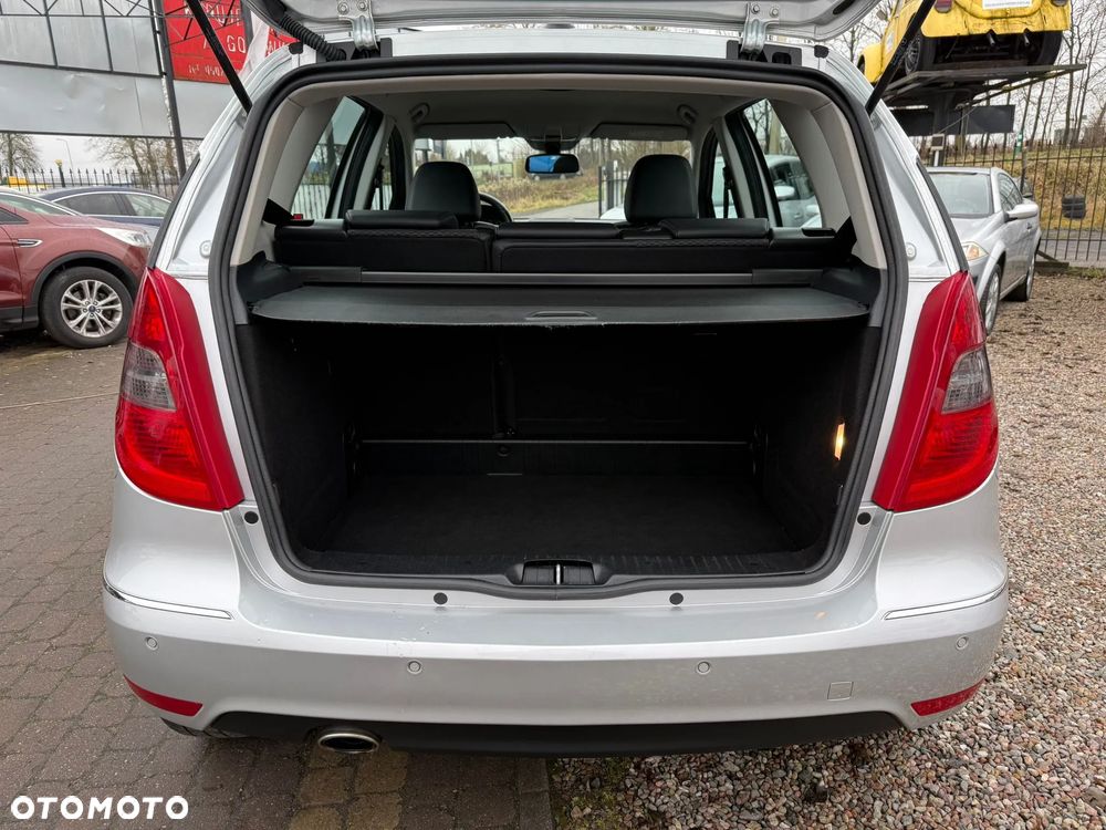 Mercedes-Benz Klasa A 170 Autotronic Avantgarde - 13