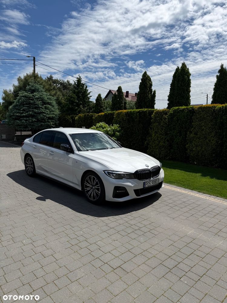BMW Seria 3 320d M Sport Shadow - 2