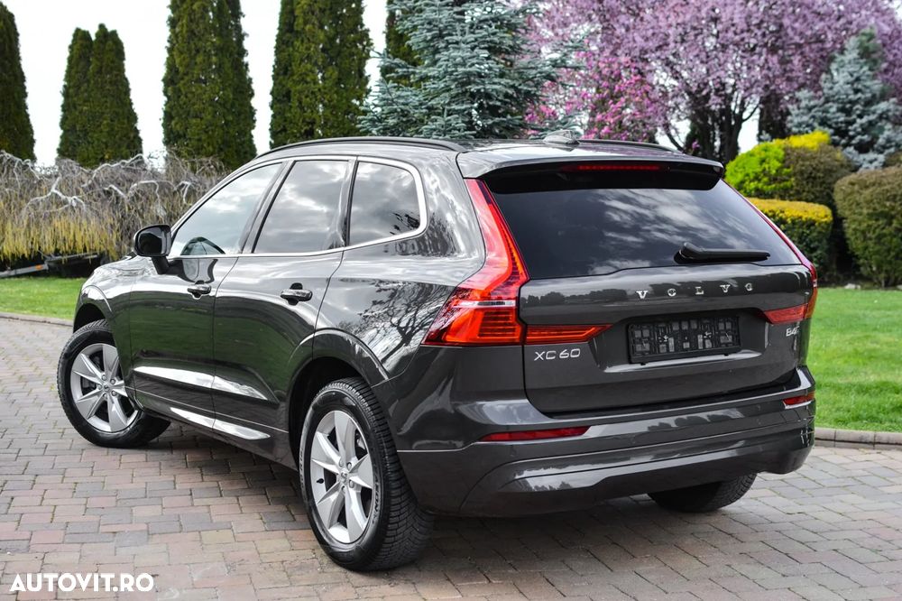 Volvo XC 60 B4 MHEV AT AWD Core - 4