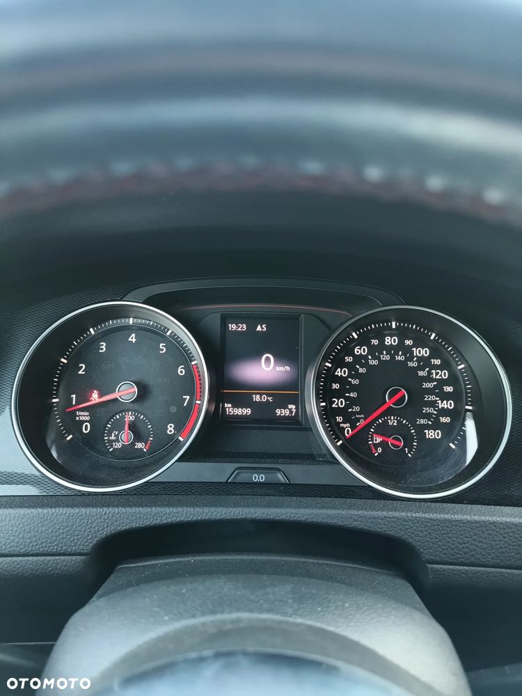 Volkswagen Golf - 14