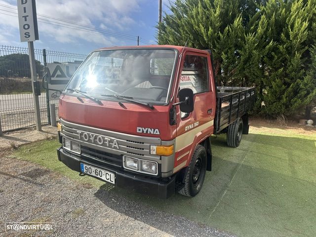 Toyota DYNA 150 - 1
