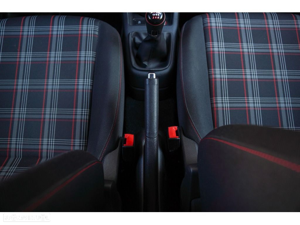 VW Up! - 34