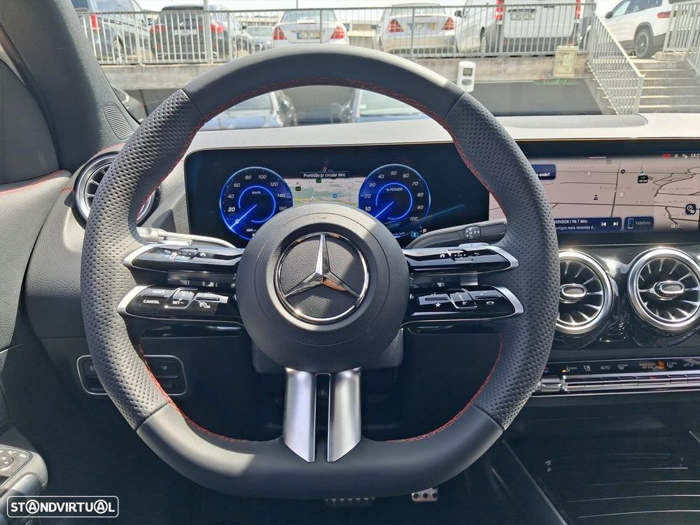 Mercedes-Benz EQA 250+ AMG Line - 14