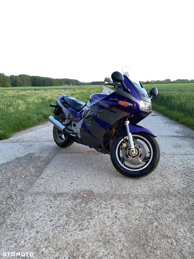 Suzuki GSX-F - Katana - 2