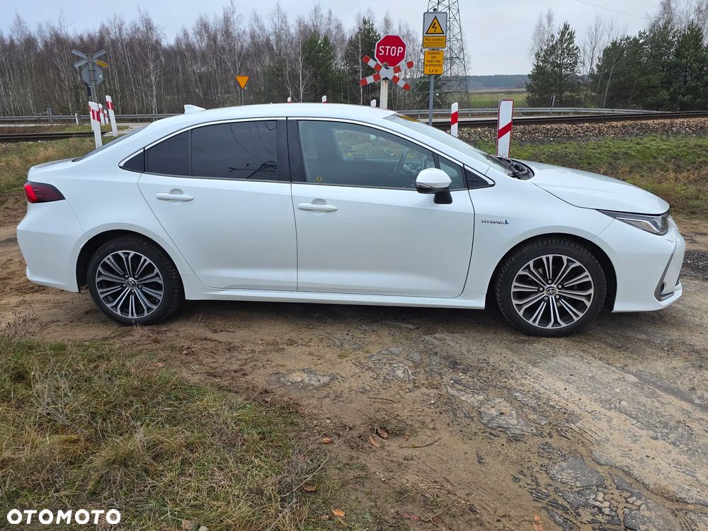 Toyota Corolla 1.8 Hybrid Comfort - 10