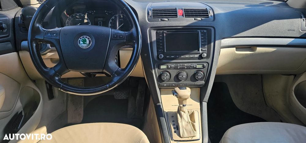 Skoda Octavia 2.0 TDI Elegance Automatic - 8