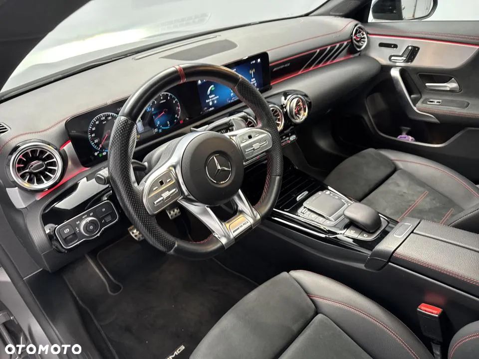 Mercedes-Benz CLA AMG 35 4-Matic 7G-DCT - 12