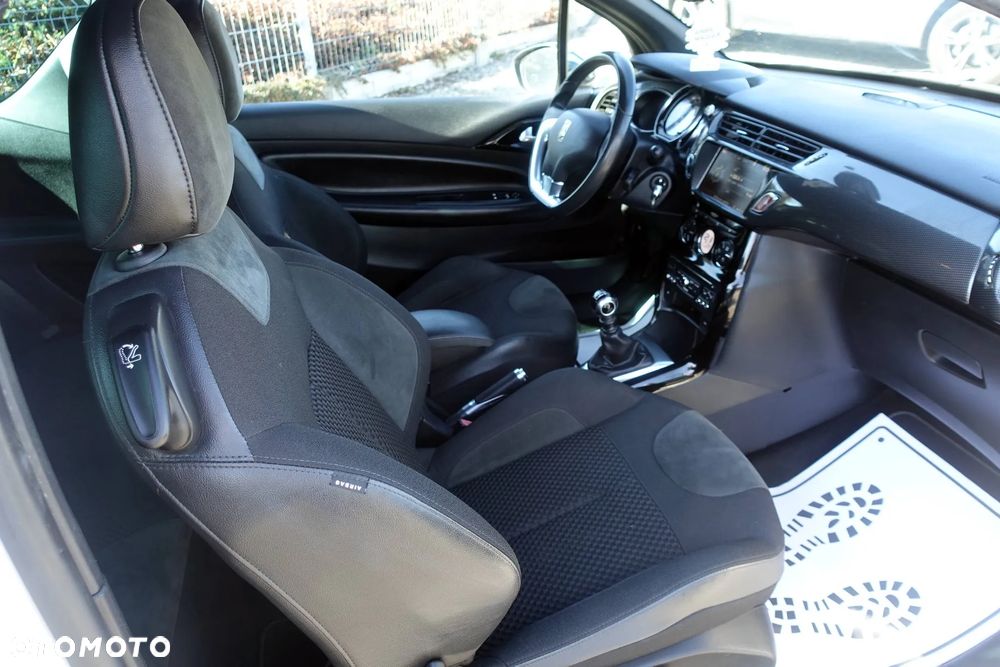 Citroën DS3 e-HDi 115 FAP SportChic - 12