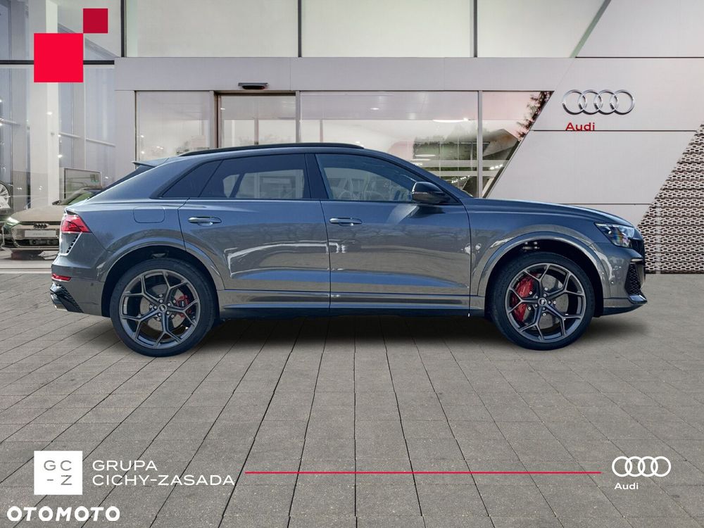 Audi RS Q8 - 6